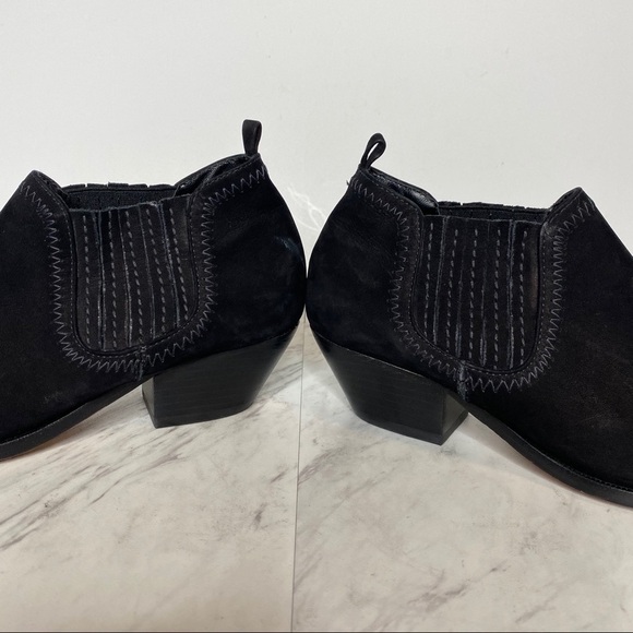 New! Schutz Jacqueline Low Profile Black Suede Bootie 6B - Picture 7 of 11